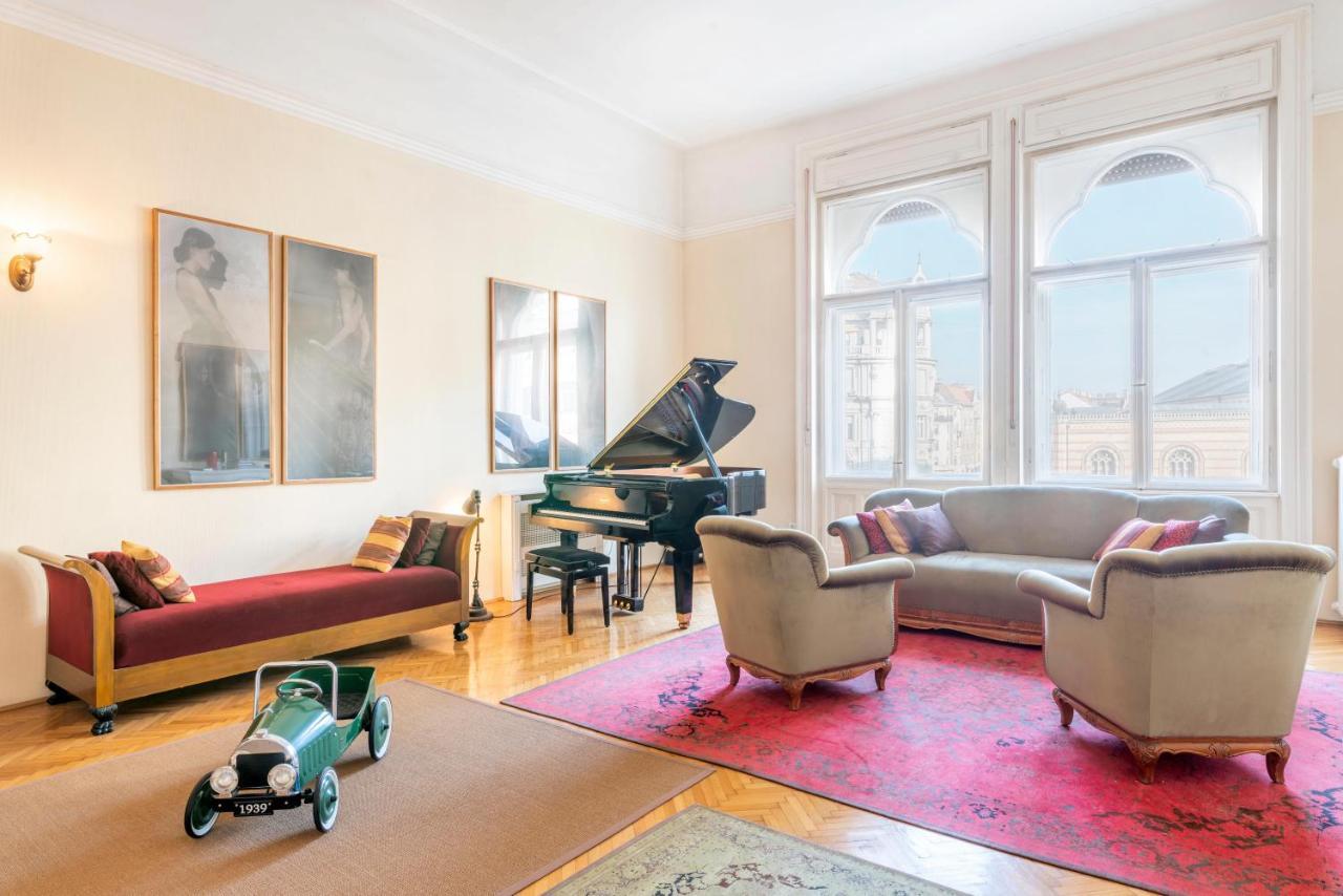 Stunning Spacious Art Nouveau Apart , Grand Piano Leilighet Budapest Eksteriør bilde