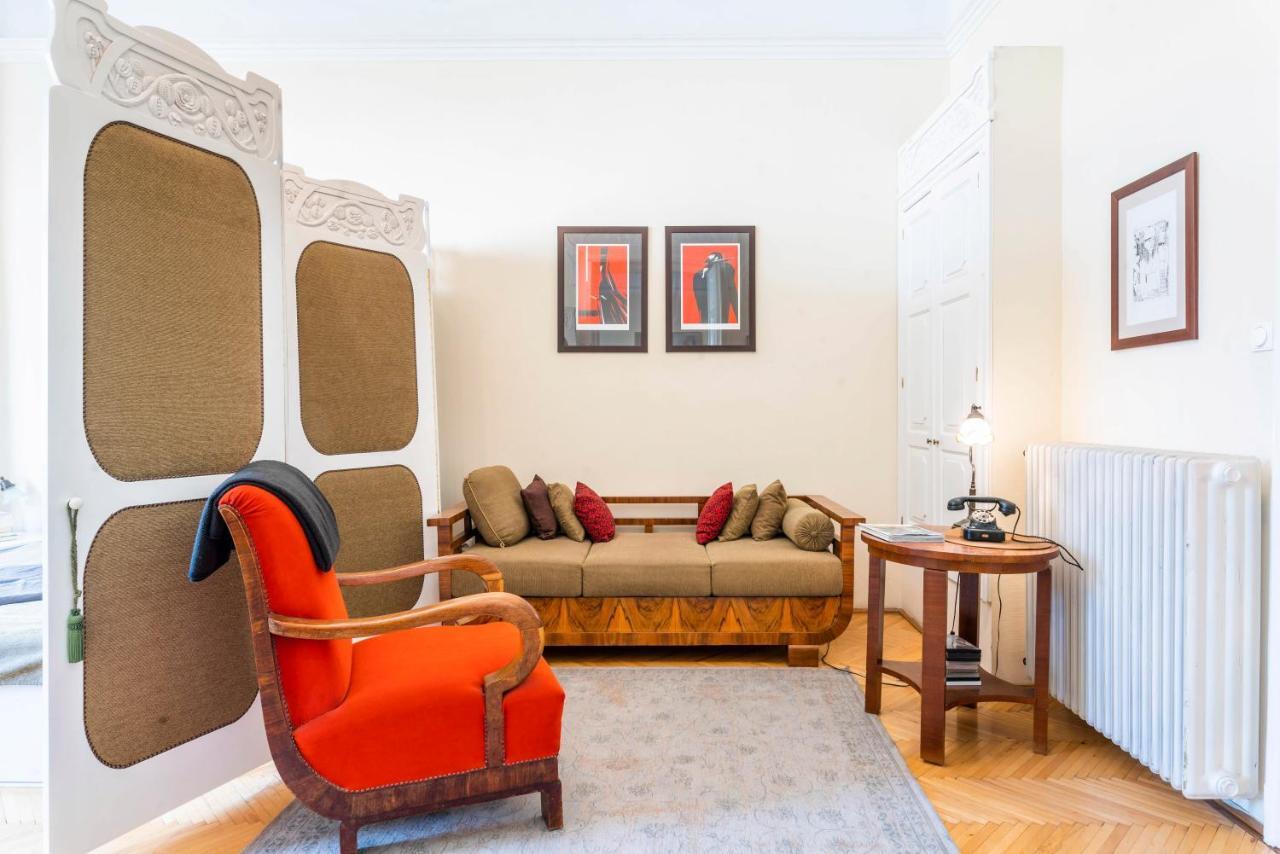 Stunning Spacious Art Nouveau Apart , Grand Piano Leilighet Budapest Eksteriør bilde