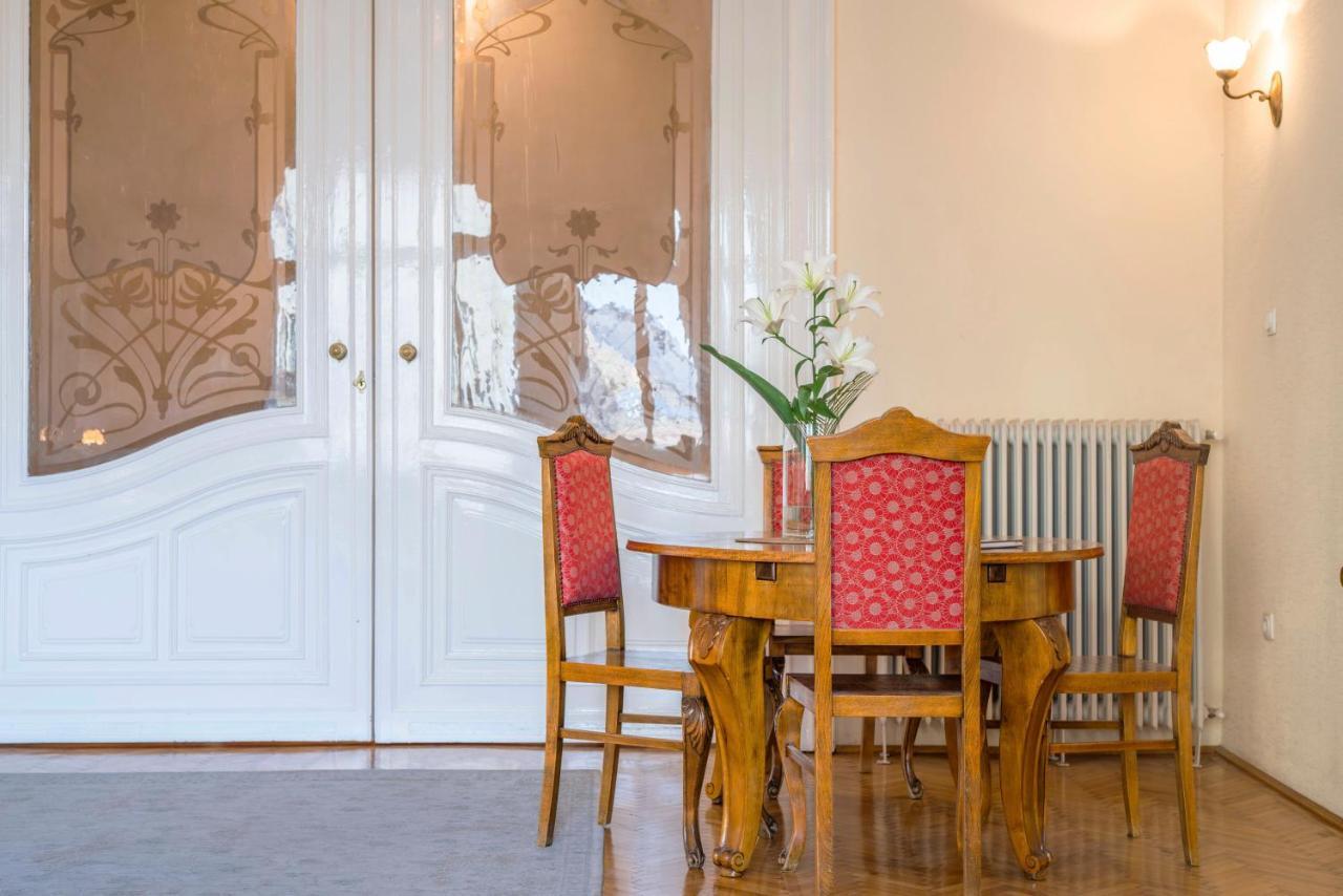 Stunning Spacious Art Nouveau Apart , Grand Piano Leilighet Budapest Eksteriør bilde