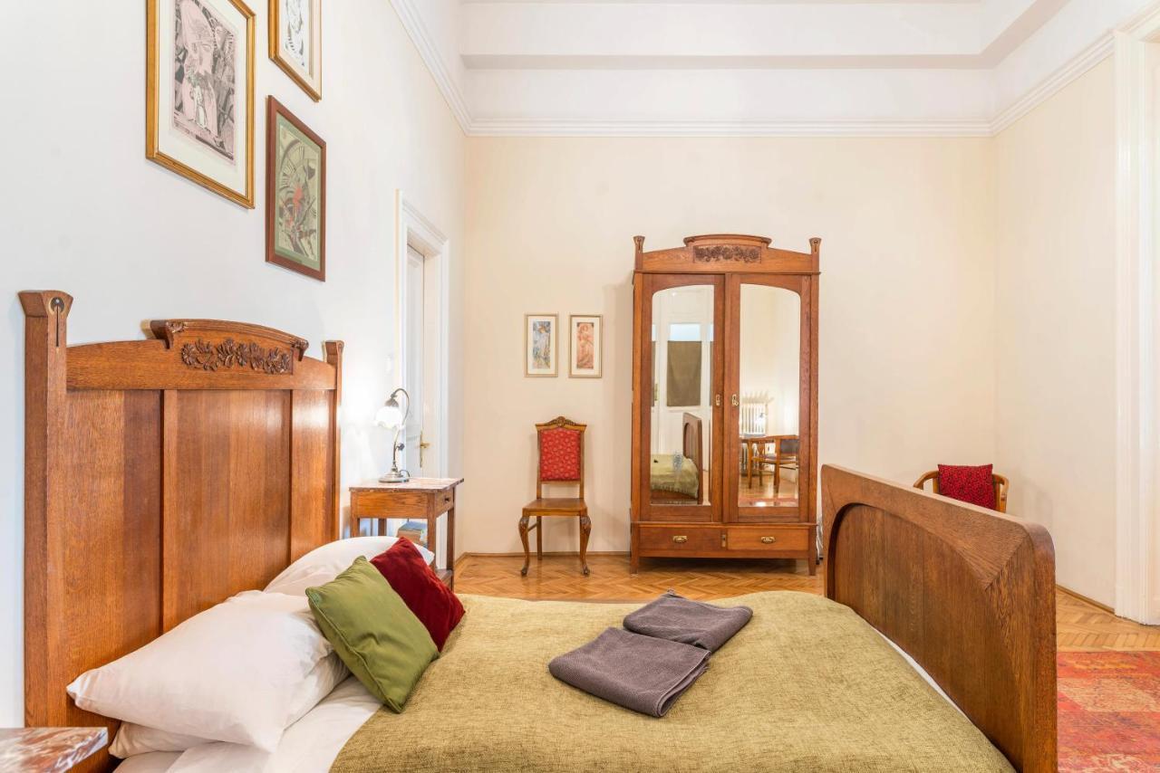 Stunning Spacious Art Nouveau Apart , Grand Piano Leilighet Budapest Eksteriør bilde