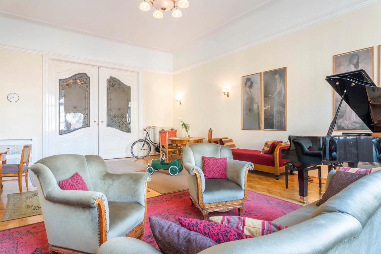 Stunning Spacious Art Nouveau Apart , Grand Piano Leilighet Budapest Eksteriør bilde